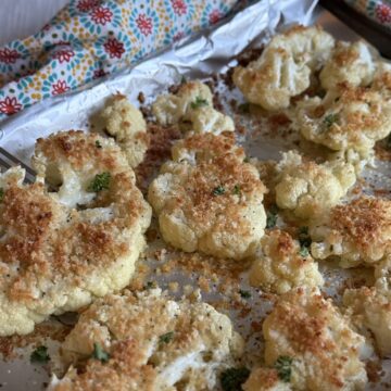 A pan of parmesan roasted cauliflower.