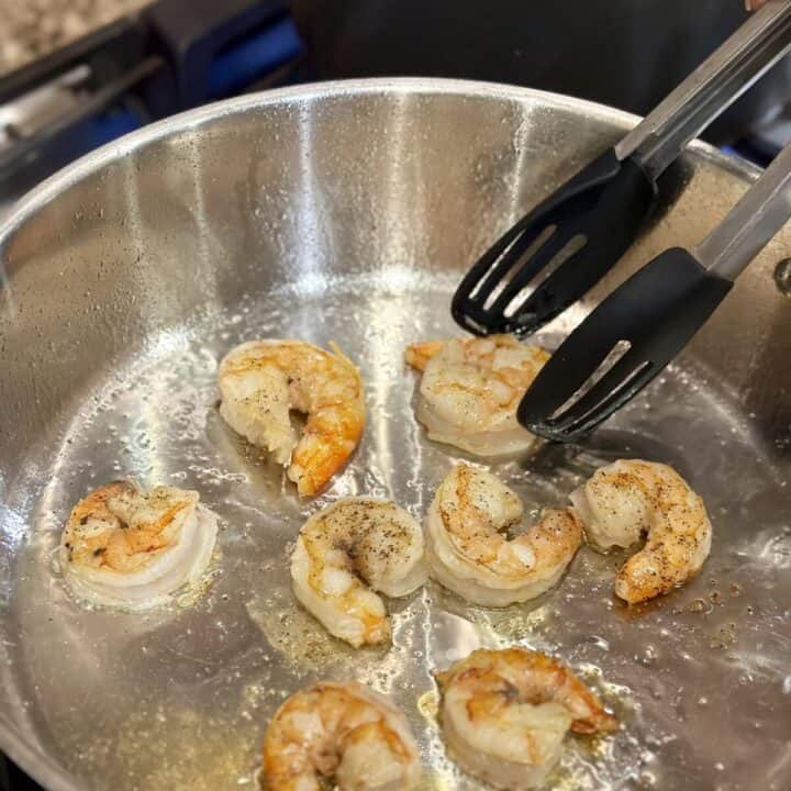 Best Shrimp Scampi Recipe - Dinner in 321