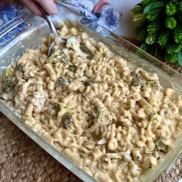 A dish of broccoli pasta bake.