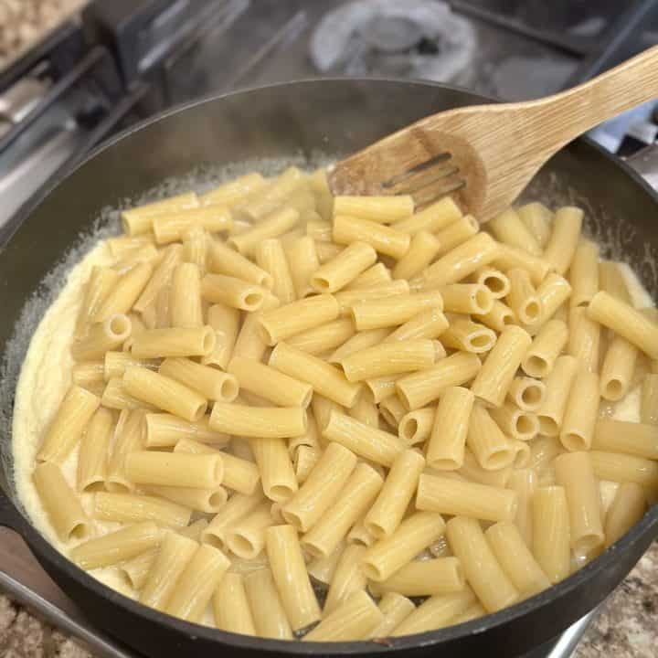 Pasta with Asparagus and Mushrooms - Dinner in 321