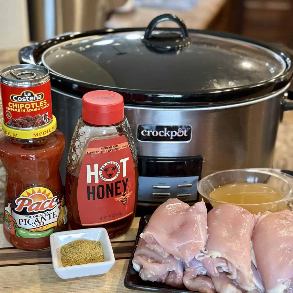 Sweet and Spicy Crockpot Chicken - Dinner in 321