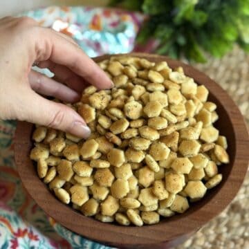 A bowl of ranch dill oyster crackers.