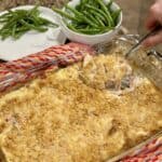 A pan of chicken cordon bleu casserole.